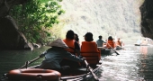 Signature_Ninh_Binh_Trang_An_boat_trip