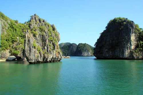Lan ha Bay 5star cruise day trip, kayaking, swimming, bike